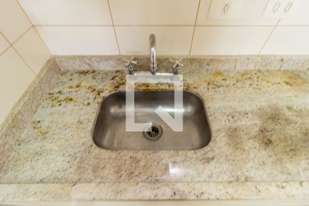 Apartamento para alugar com 57m², 2 quartos e 1 vagaDetalhe - Cozinha