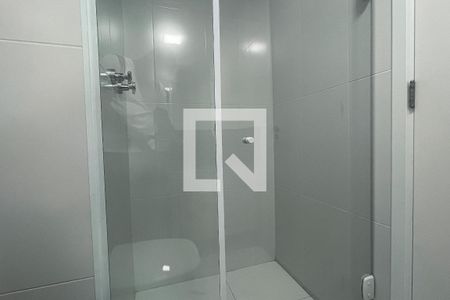 Banheiro de apartamento para alugar com 1 quarto, 35m² em Pinheiros, São Paulo