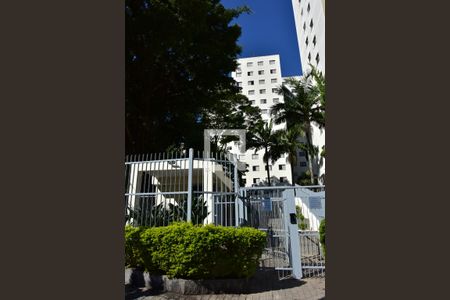 Apartamento à venda com 65m², 2 quartos e 1 vagaFachada e portaria