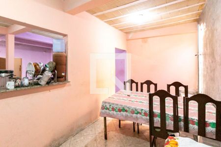 Casa à venda com 150m², 2 quartos e 3 vagas Casa à venda com 150m², 2 quartos e 3 vagasCozinha e Área de Serviço