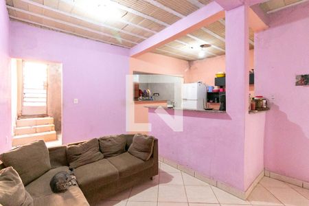 Sala de casa à venda com 2 quartos, 150m² em Solar do Barreiro, Belo Horizonte