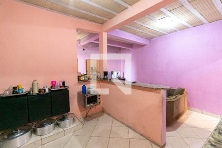 Casa à venda com 150m², 2 quartos e 3 vagas Casa à venda com 150m², 2 quartos e 3 vagasCozinha e Área de Serviço