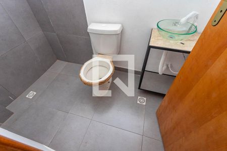 Banheiro da suíte  de apartamento para alugar com 2 quartos, 54m² em Centro, Diadema