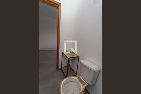 Apartamento para alugar com 54m², 2 quartos e 1 vaga Apartamento para alugar com 54m², 2 quartos e 1 vagaBanheiro social
