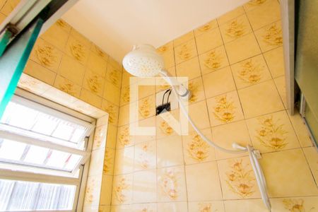 Casa à venda com 284m², 2 quartos e 2 vagasBanheiro social