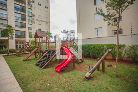 Apartamento à venda com 132m², 3 quartos e 3 vagas Apartamento à venda com 132m², 3 quartos e 3 vagasÁrea Comum - Playground