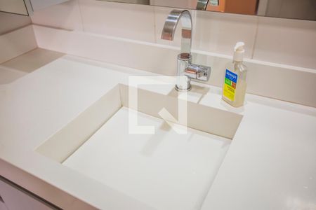 Apartamento à venda com 132m², 3 quartos e 3 vagas Apartamento à venda com 132m², 3 quartos e 3 vagasBanheiro Suíte