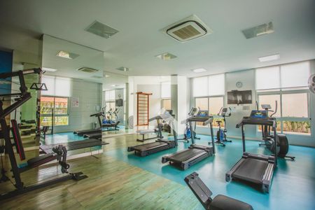 Apartamento à venda com 132m², 3 quartos e 3 vagas Apartamento à venda com 132m², 3 quartos e 3 vagasÁrea comum - Academia