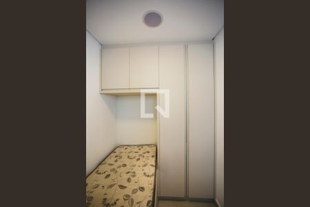 Apartamento à venda com 132m², 3 quartos e 3 vagas Apartamento à venda com 132m², 3 quartos e 3 vagasQuarto de Serviço