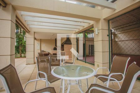 Apartamento à venda com 132m², 3 quartos e 3 vagas Apartamento à venda com 132m², 3 quartos e 3 vagasÁrea comum - Churrasqueira