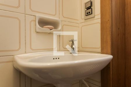 Apartamento à venda com 82m², 2 quartos e sem vagaBanheiro de serviço