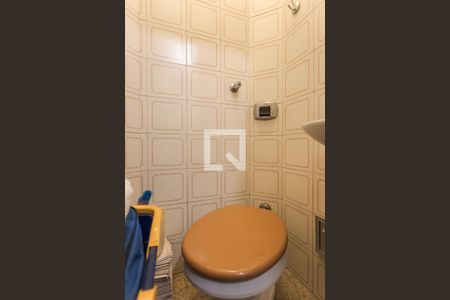 Apartamento à venda com 82m², 2 quartos e sem vagaBanheiro de serviço