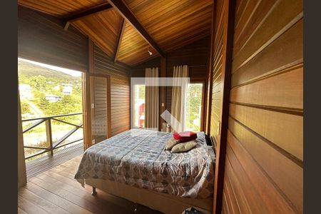 Casa de condomínio à venda com 132m², 3 quartos e 3 vagasQuarto 3