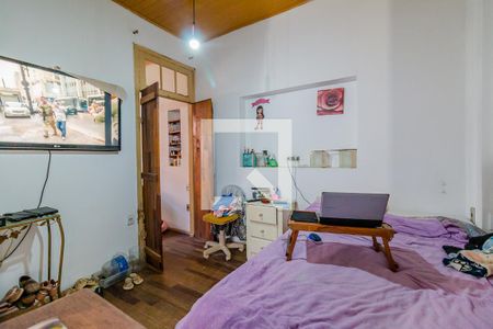 Quarto 1 de casa à venda com 2 quartos, 200m² em Cidade Baixa, Porto Alegre