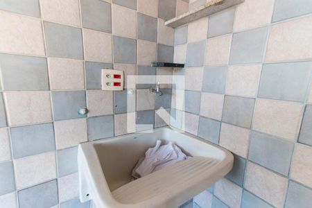 Casa para alugar com 55m², 2 quartos e 1 vaga Casa para alugar com 55m², 2 quartos e 1 vagaÁrea de Serviço