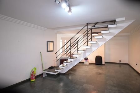 Sala de casa para alugar com 3 quartos, 241m² em Vila Vera, São Paulo