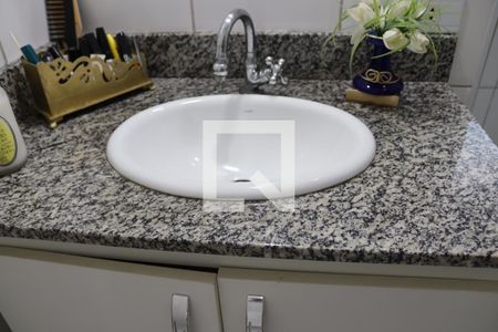 Casa à venda com 300m², 4 quartos e 2 vagasBanheiro