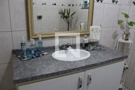 Casa à venda com 300m², 4 quartos e 2 vagasLavabo