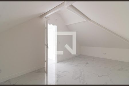 Casa de condomínio à venda com 467m², 4 quartos e 3 vagasSala  (Sótão)