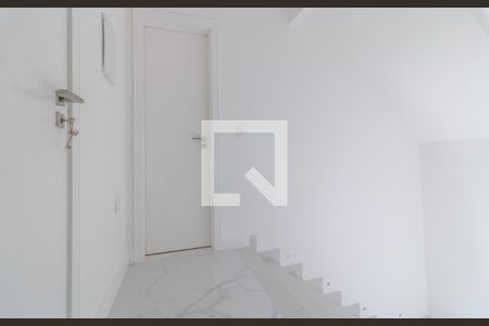 Casa de condomínio à venda com 467m², 4 quartos e 3 vagasCorredor (Sótão)