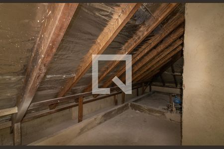 Casa de condomínio à venda com 467m², 4 quartos e 3 vagasSótão