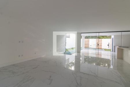 Sala de casa de condomínio à venda com 4 quartos, 467m² em Vargem Grande, Rio de Janeiro
