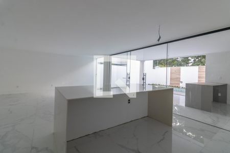 Casa de condomínio à venda com 467m², 4 quartos e 3 vagasCozinha