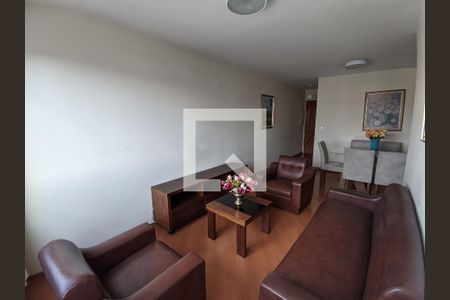 Sala de apartamento para alugar com 3 quartos, 75m² em Piqueri, São Paulo