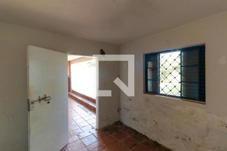 Casa à venda com 330m², 4 quartos e 4 vagas Casa à venda com 330m², 4 quartos e 4 vagasQuarto de Serviço