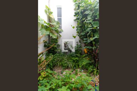 Casa à venda com 330m², 4 quartos e 4 vagas Casa à venda com 330m², 4 quartos e 4 vagasJardim de Inverno