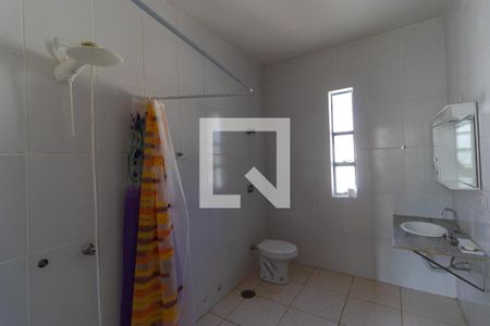 Casa à venda com 330m², 4 quartos e 4 vagas Casa à venda com 330m², 4 quartos e 4 vagasBanheiro