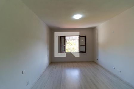 Casa à venda com 330m², 4 quartos e 4 vagas Casa à venda com 330m², 4 quartos e 4 vagasSuíte 02