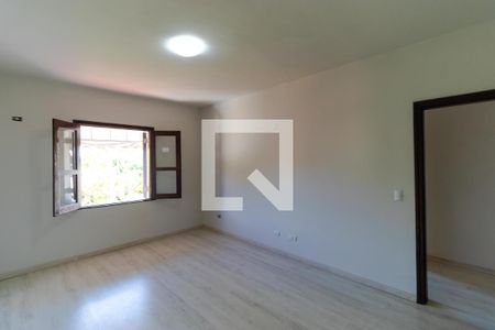Casa à venda com 330m², 4 quartos e 4 vagas Casa à venda com 330m², 4 quartos e 4 vagasSuíte 02