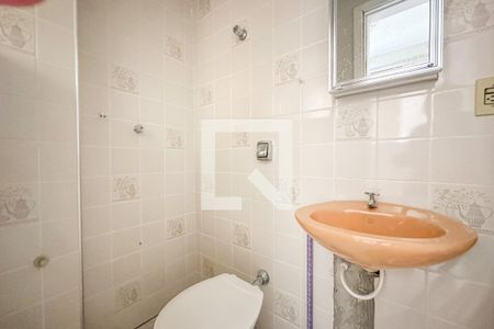 Apartamento para alugar com 102m², 3 quartos e 1 vaga Apartamento para alugar com 102m², 3 quartos e 1 vagaÁrea de Serviço - banheiro