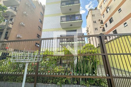 Apartamento para alugar com 102m², 3 quartos e 1 vaga Apartamento para alugar com 102m², 3 quartos e 1 vagaFachada