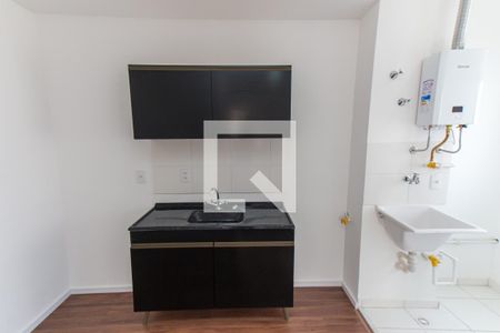 Apartamento à venda com 36m², 2 quartos e sem vaga Apartamento à venda com 36m², 2 quartos e sem vagaCozinha e Área de Serviço