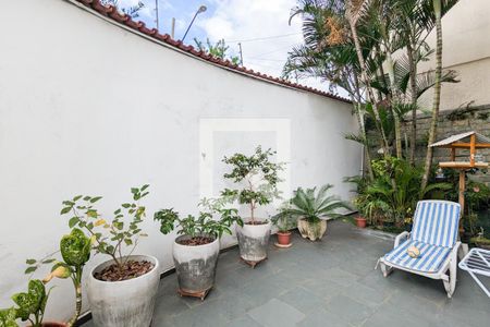 Casa à venda com 188m², 3 quartos e 3 vagasQuintal