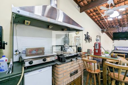 Casa à venda com 188m², 3 quartos e 3 vagasChurrasqueira