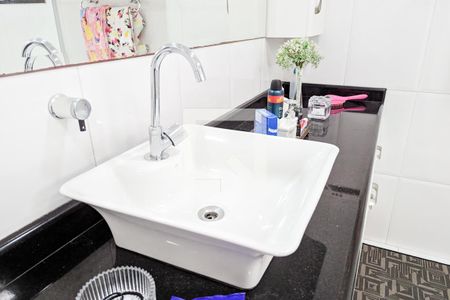 Casa à venda com 188m², 3 quartos e 3 vagasBanheiro