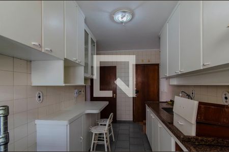 Apartamento à venda com 95m², 3 quartos e 2 vagasCozinha