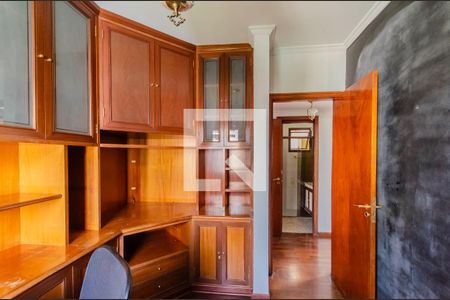 Apartamento à venda com 95m², 3 quartos e 2 vagasQuarto 2