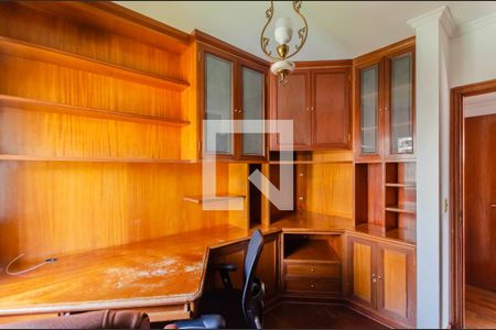 Apartamento à venda com 95m², 3 quartos e 2 vagasQuarto 2