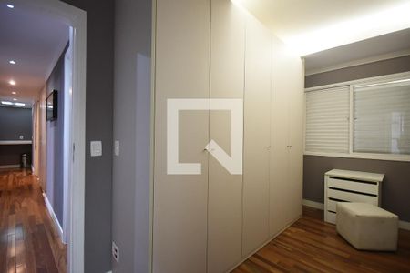 Apartamento à venda com 220m², 3 quartos e 5 vagasArmário da suíte 3