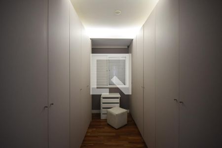 Apartamento à venda com 220m², 3 quartos e 5 vagasArmário da suíte 3