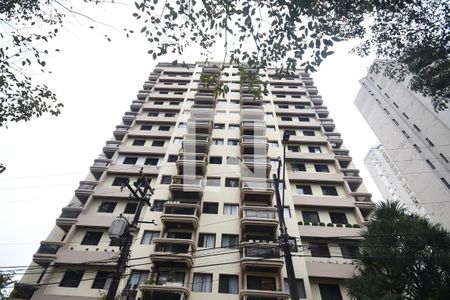 Apartamento à venda com 220m², 3 quartos e 5 vagasFachada