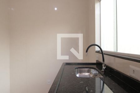 Casa à venda com 110m², 3 quartos e 2 vagasCozinha 