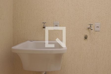 Casa à venda com 110m², 3 quartos e 2 vagasÁrea de serviço 