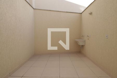 Casa à venda com 110m², 3 quartos e 2 vagasÁrea de serviço 