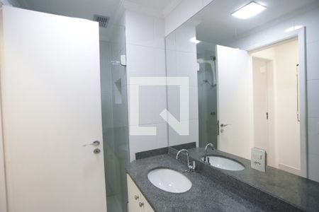 Apartamento para alugar com 90m², 2 quartos e 1 vagaBanheiro do Corredor