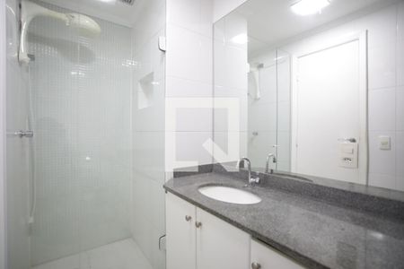 Apartamento para alugar com 90m², 2 quartos e 1 vagaBanheiro do Corredor